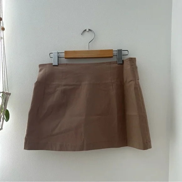 low rise asymmetrical skirt - Picture 4 of 4